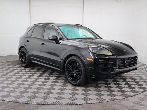 2025 Porsche Cayenne Turbo