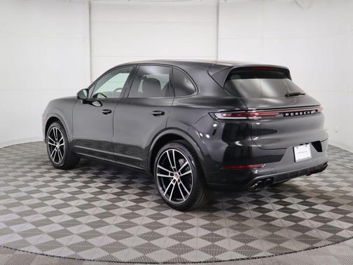 2025 Porsche Cayenne Cayenne
