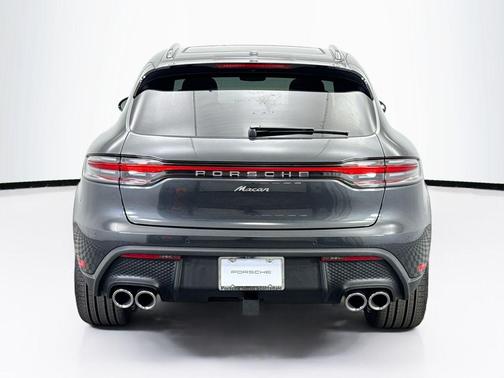 2026 Porsche Macan 