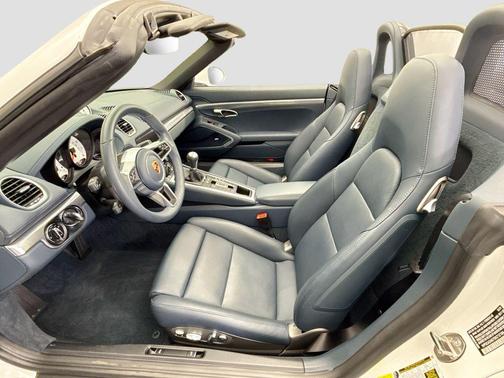 2025 Porsche 718 Boxster 