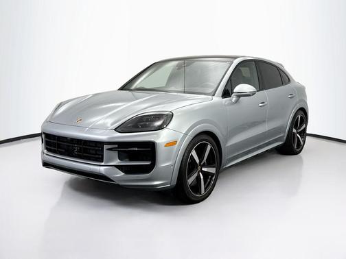 2025 Porsche Cayenne GTS