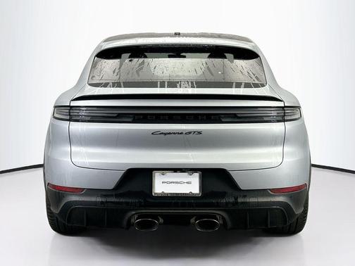 2026 Porsche Cayenne GTS