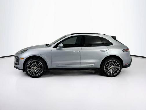 Dolomite Silver Metallic 2026 Porsche Macan Macan