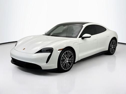 White 2022 Porsche Taycan