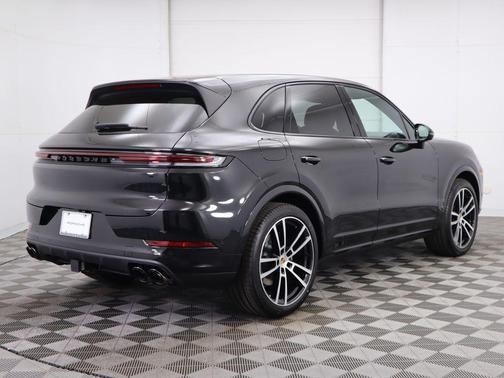 2025 Porsche Cayenne