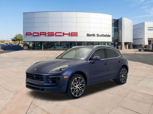 Gentian Blue Metallic 2026 Porsche Macan Macan