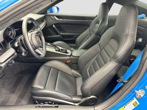 2024 Porsche 911 Carrera