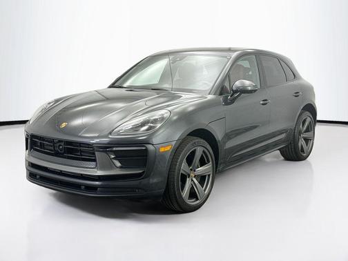 2025 Porsche Macan 