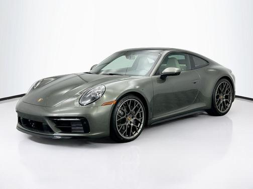 2022 Porsche 911 Carrera