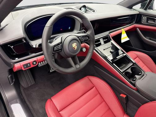 2026 Porsche Panamera 