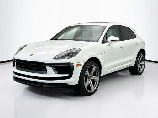 2025 Porsche Macan 