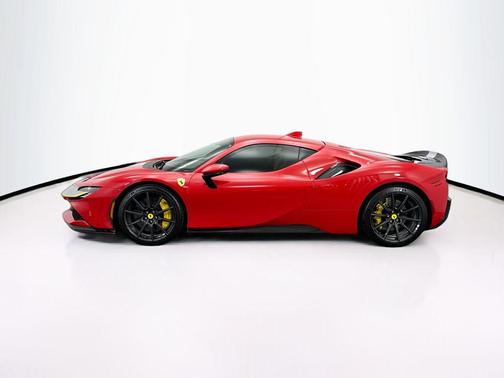 2023 Ferrari SF90 Stradale Base