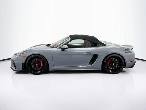 2023 Porsche 718 Spyder Base