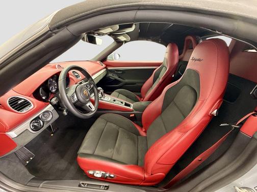 2023 Porsche 718 Spyder Base