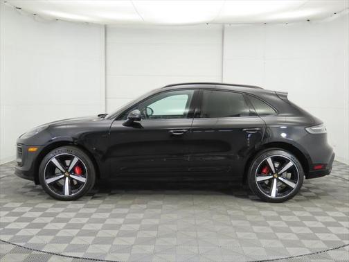 2024 Porsche Macan Base