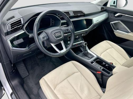 2020 Audi Q3 45 S line Premium