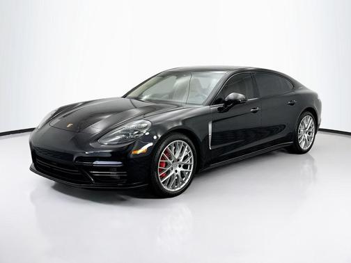 2018 Porsche Panamera Turbo Executive