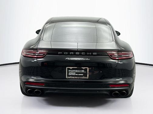 2018 Porsche Panamera Turbo Executive
