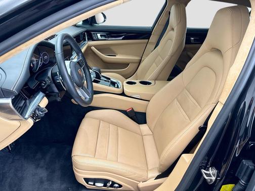 2018 Porsche Panamera Turbo Executive