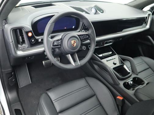 2025 Porsche Cayenne S