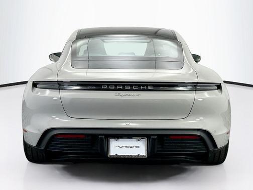 2026 Porsche Taycan 