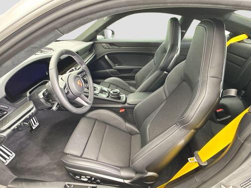 GT Silver Metallic 2026 Porsche 911 GT3