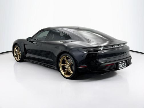 2020 Porsche Taycan Turbo