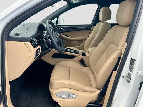 White 2025 Porsche Macan Macan