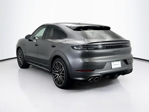 2026 Porsche Cayenne S