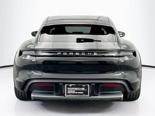 2022 Porsche Taycan 4