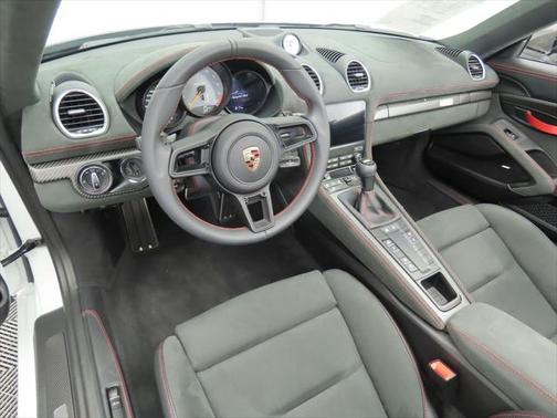 2025 Porsche 718 Spyder RS