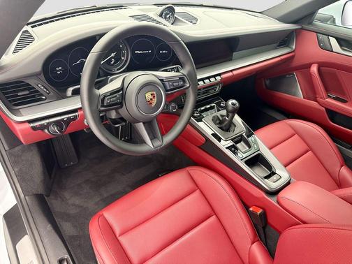 Ice Grey Metallic 2024 Porsche 911 911 Carrera S
