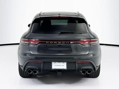 Volcano Grey Metallic 2026 Porsche Macan Macan