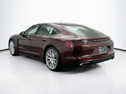 2019 Porsche Panamera 4