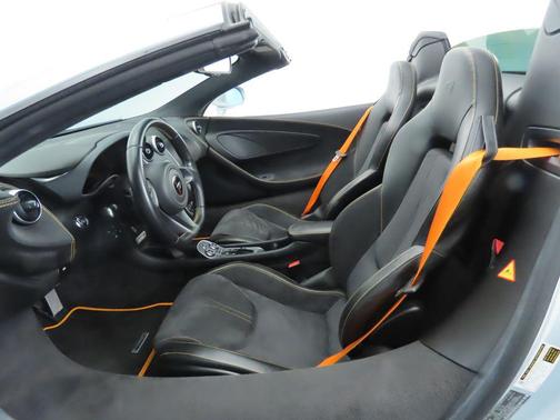 2019 McLaren 570S Base