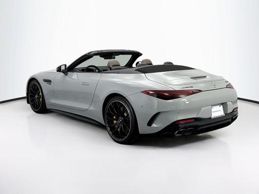 2022 Mercedes-Benz AMG SL 63 Base