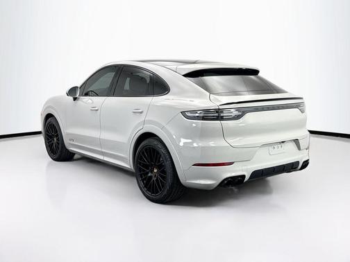 2023 Porsche Cayenne GTS