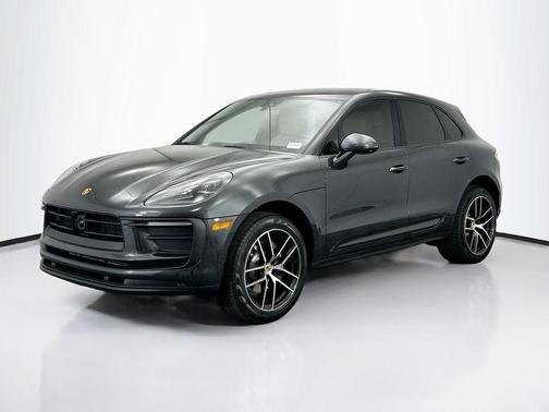 2026 Porsche Macan 
