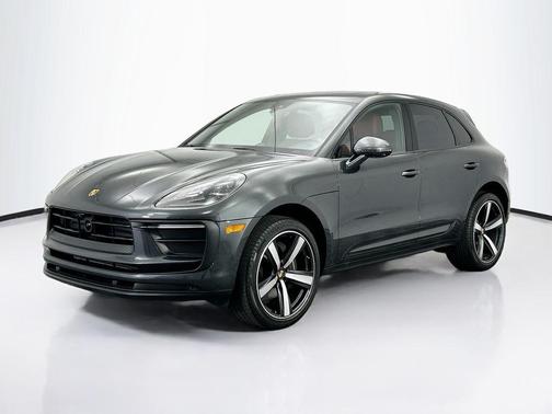 2025 Porsche Macan T