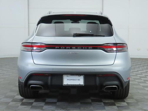 Silver Metallic 2025 Porsche Macan Macan