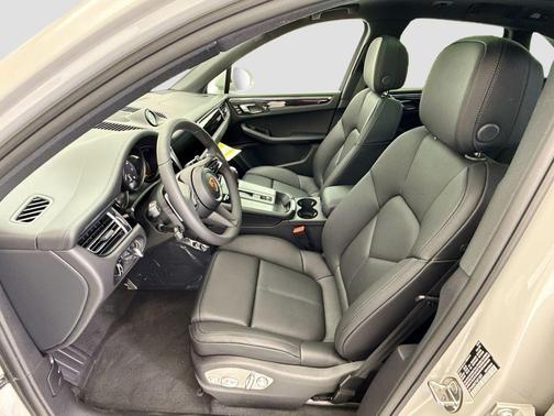 Chalk 2026 Porsche Macan Macan