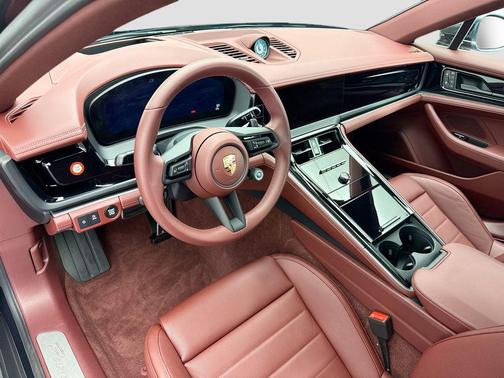 2026 Porsche Panamera 4S