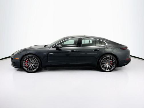 2026 Porsche Panamera 4S