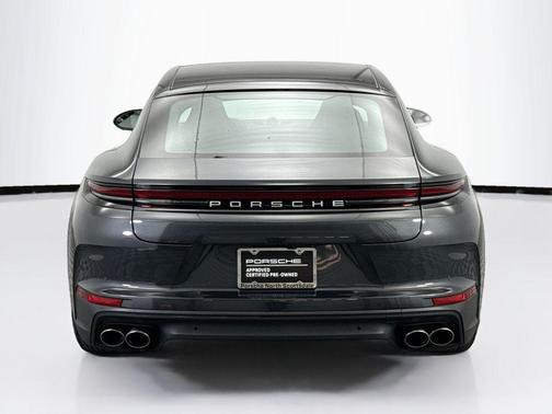 2026 Porsche Panamera 4S