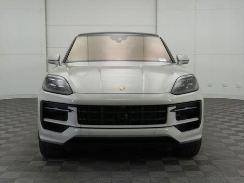 2025 Porsche Cayenne