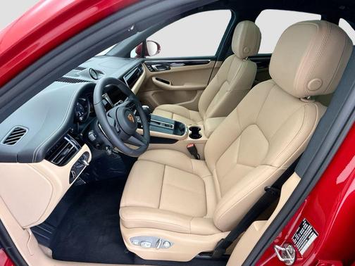Carmine Red 2026 Porsche Macan Macan
