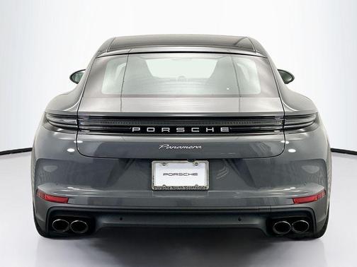 2026 Porsche Panamera 