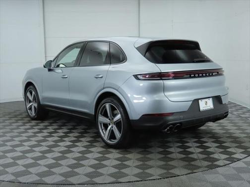 2024 Porsche Cayenne