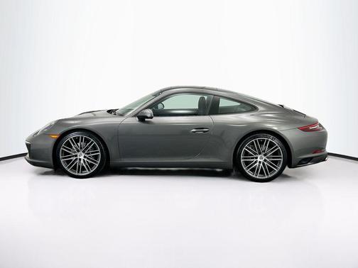 2017 Porsche 911 Carrera