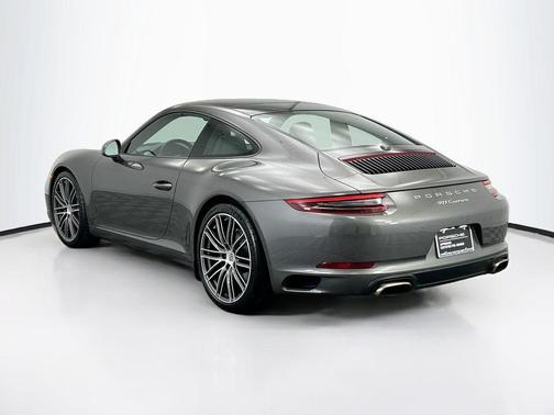 2017 Porsche 911 Carrera